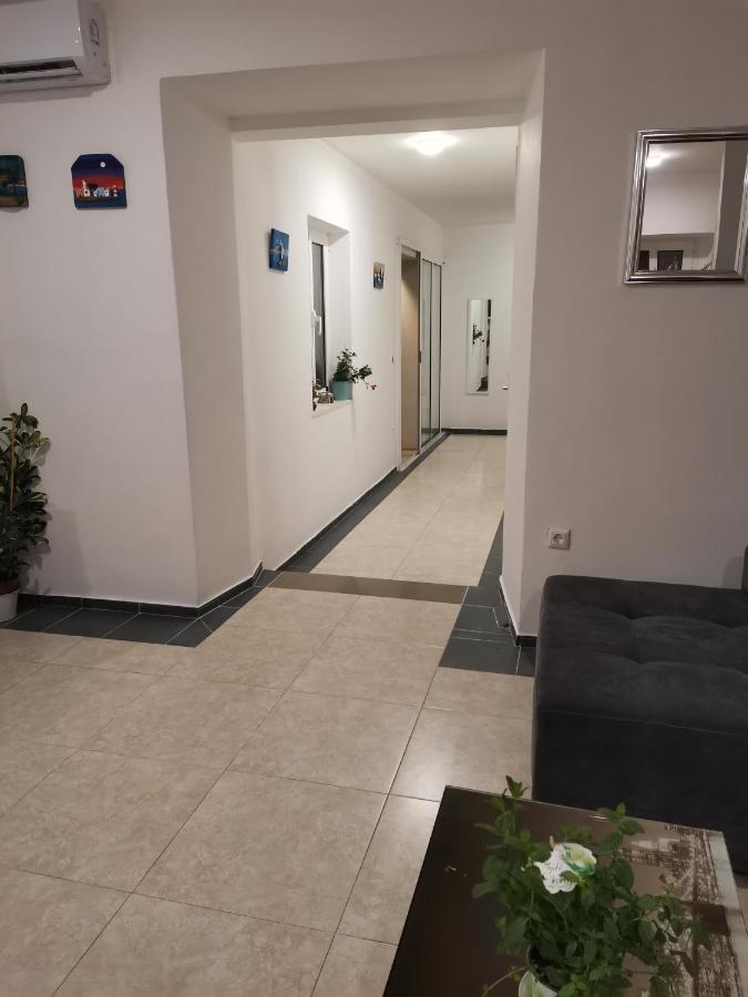 Diana Rooms And Apartment Split Exterior foto